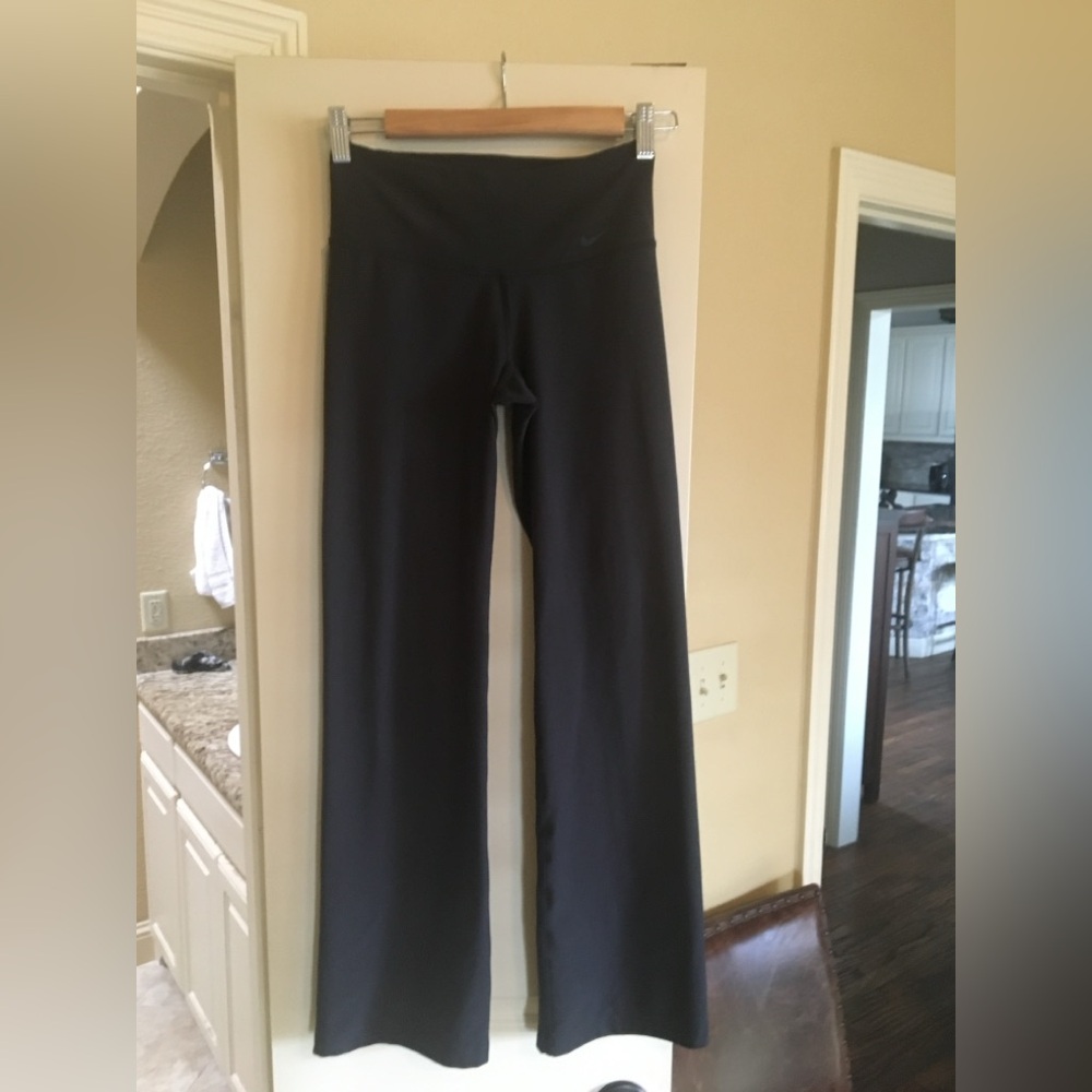 Nike Dry-Fit One Legendary Fitted Pull Up Yoga Pants Black XS